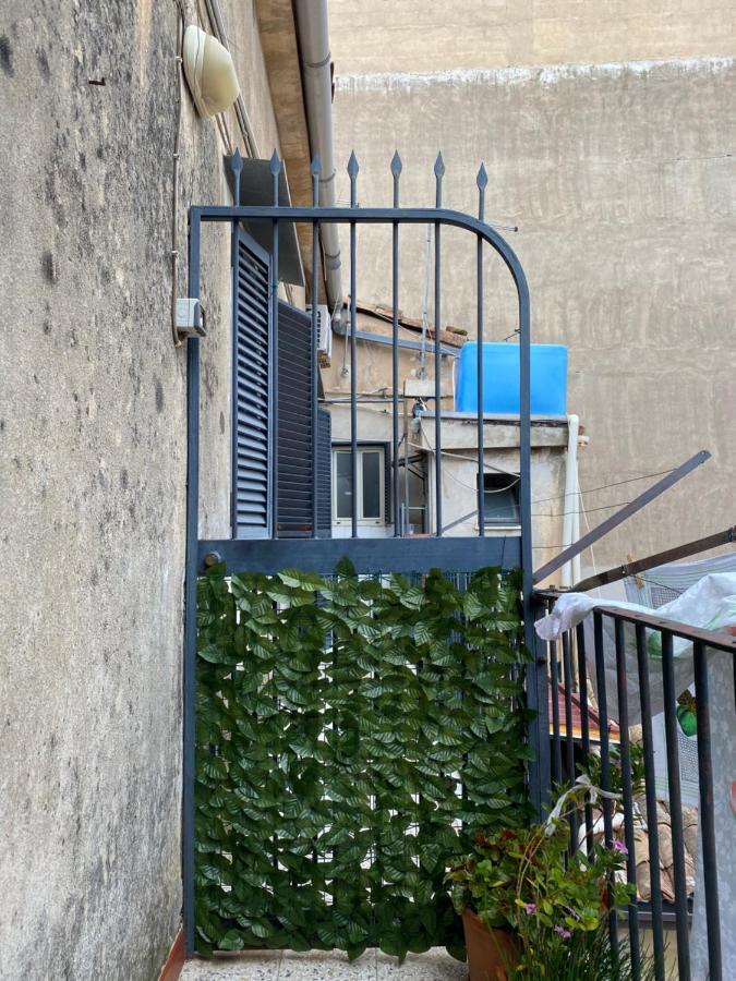 Cucchiara Apartment CTA Exteriör bild